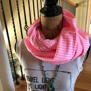 Lululemon vinyasa infinity scarf